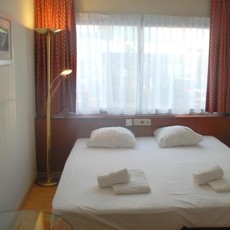 Budget Hostel Bargain Toko 阿姆斯特丹 客房 照片